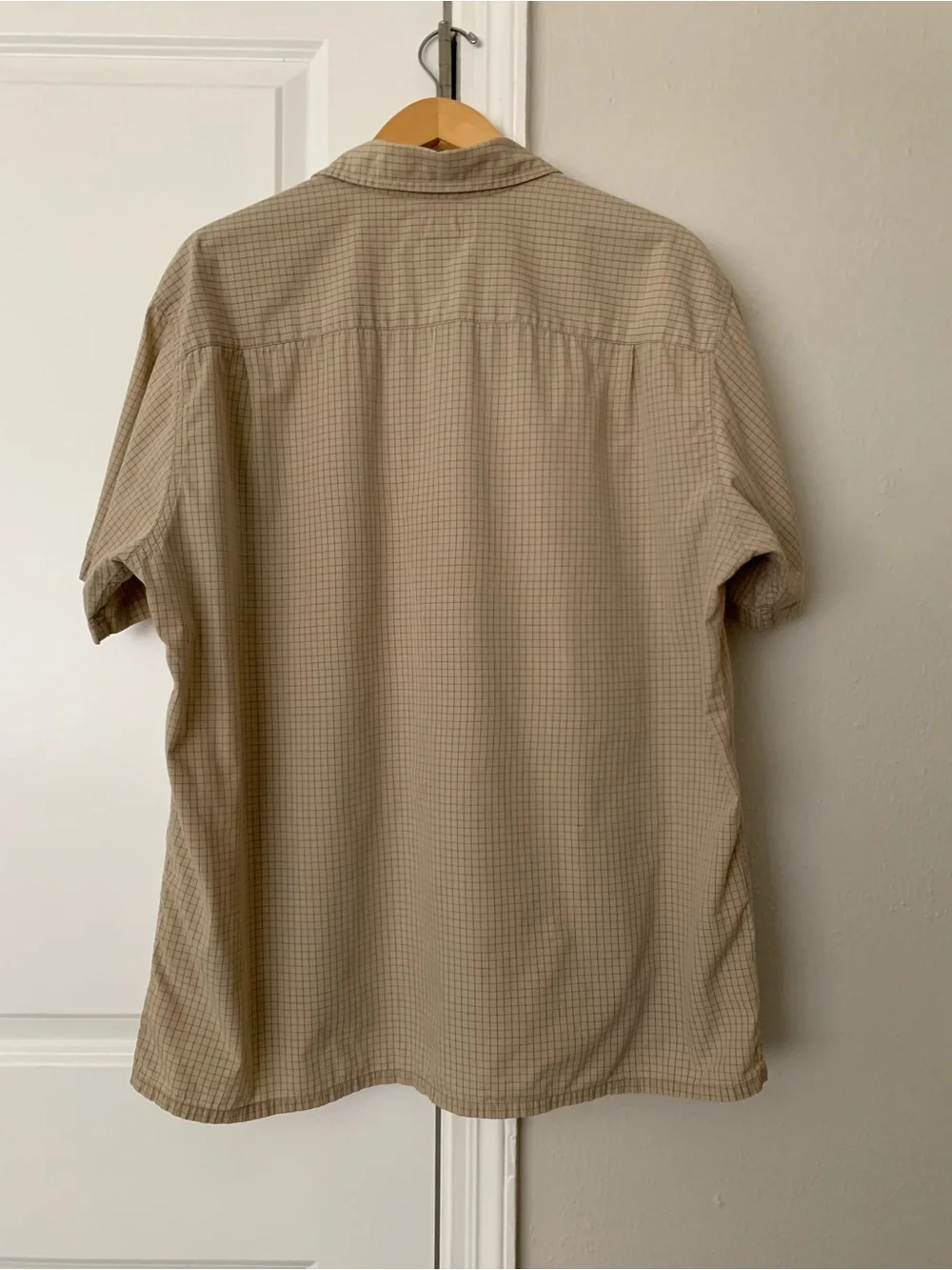 J. Crew Mens Beige Button Down Grid Pattern